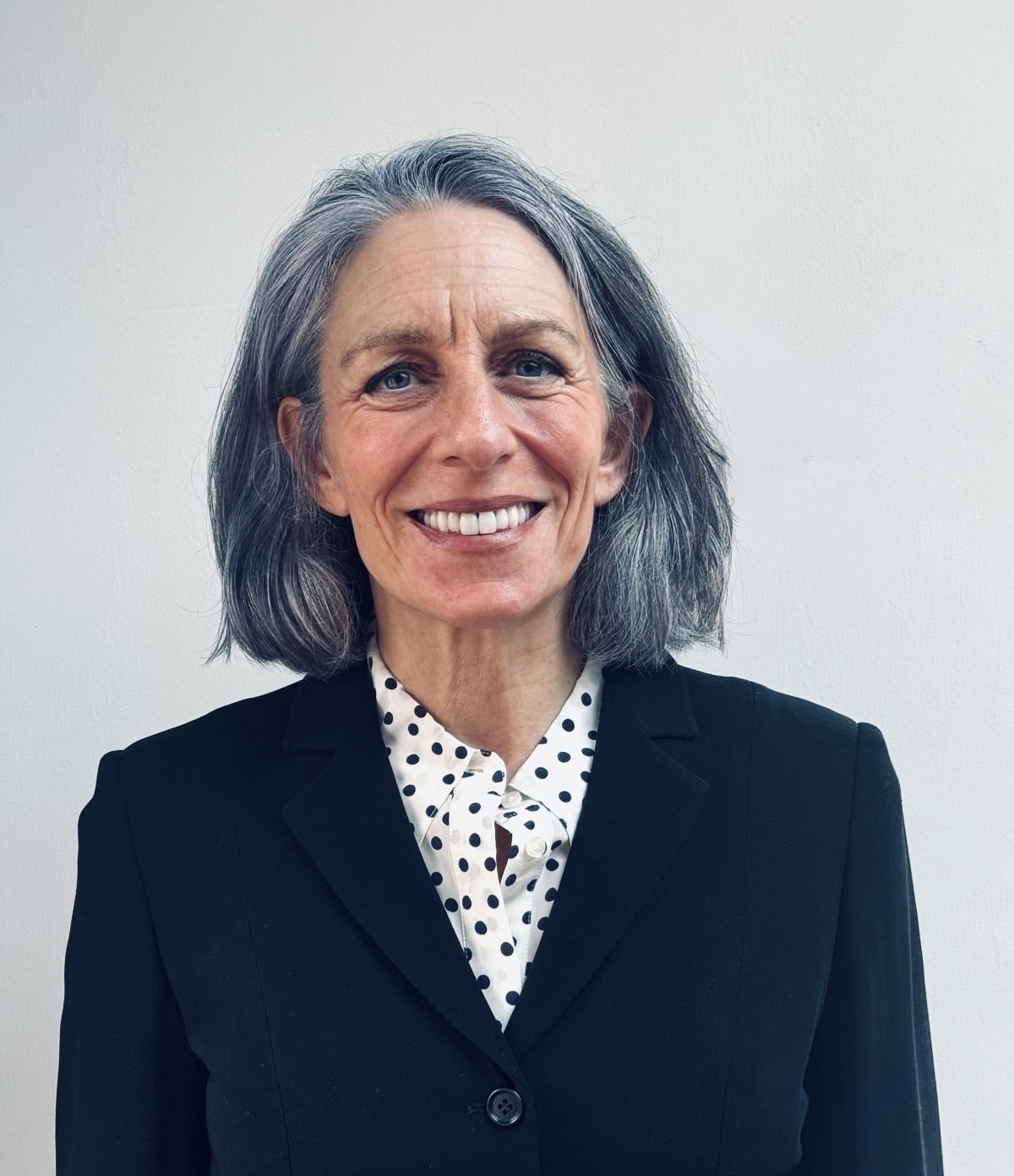 Nova liderança global no negócio de Animais de Companhia da IMV: Tina Hunt sucede Gavin Mitchell